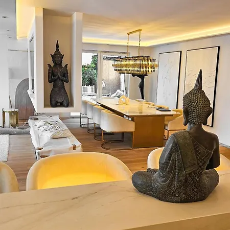 Διαμέρισμα Luxurious Large With Pool, Garden, Koi Pond Only 12 Min To Octoberfest *