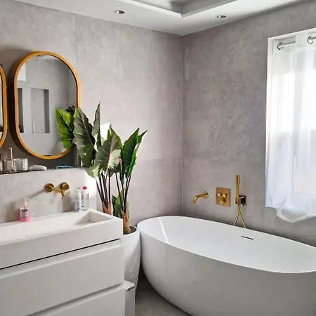 Luxurious Large With Pool, Garden, Koi Pond Only 12 Min To Octoberfest * Munique