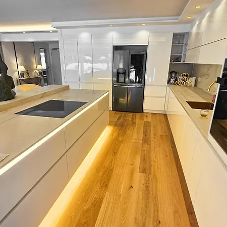 Apartamento Luxurious Large With Pool, Garden, Koi Pond Only 12 Min To Octoberfest