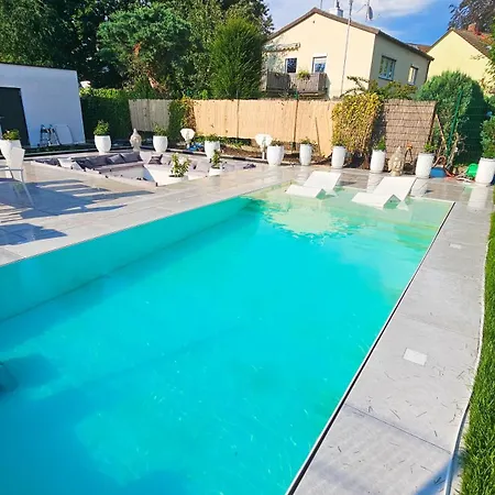 Luxurious Large With Pool, Garden, Koi Pond Only 12 Min To Octoberfest Apartamento Munique