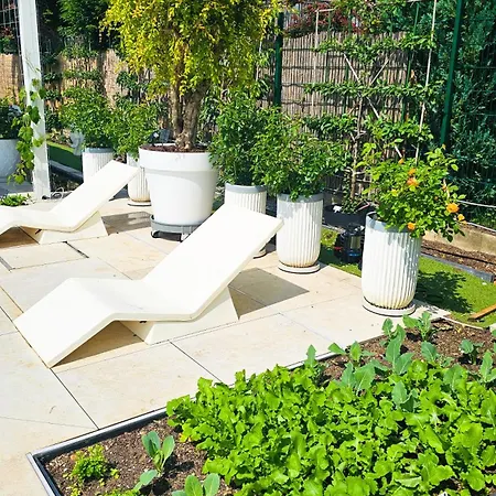 Luxurious Large With Pool, Garden, Koi Pond Only 12 Min To Octoberfest Apartamento Munique